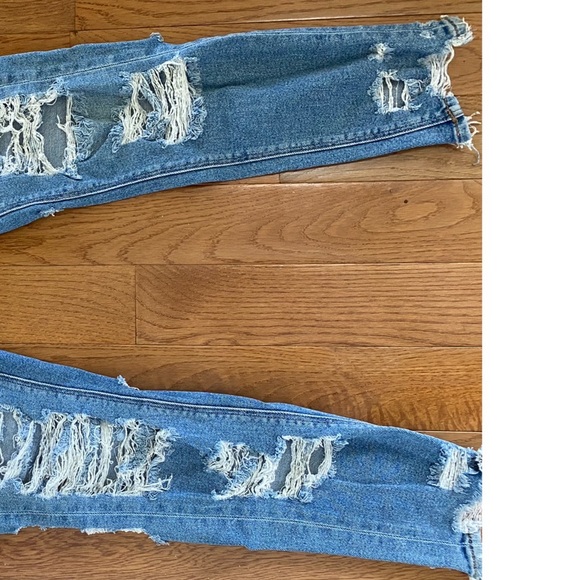 American eagle distressed super stretch jeans - Picture 2 of 4